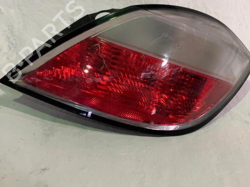 Used Right taillight Right taillight OPEL ASTRA H (A04) 1.6 (L48) (105 hp) 33768365 33768365