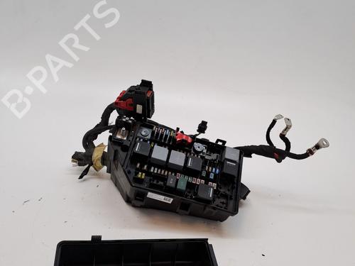 Used Fuse box VOLVO XC40 (536) T5 Plug-in Hybrid (262 hp) 26654524
