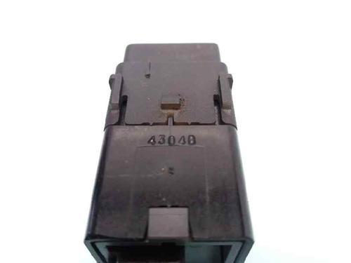 Used Headlight switch NISSAN X-TRAIL I (T30) 2.2 Di 4x4 (114 hp) 23856764