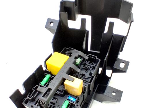 Used Fuse box OPEL CROSSLAND X / CROSSLAND (P17, P2QO) 1.6 Turbo D (75) (99 hp) 32467902