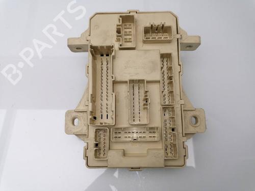 Used Fuse box HYUNDAI i30 (FD) 1.6 CRDi (116 hp) 23385379