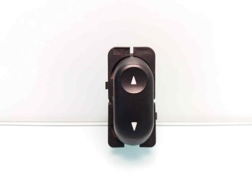 Used Right front window switch LAND ROVER FREELANDER I (L314) 2.0 Td4 4x4 (112 hp) 23419287