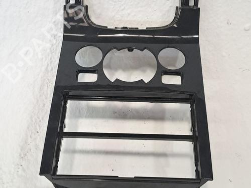 BP27463929O1 main image