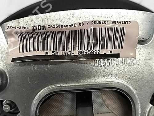 Used Driver airbag PEUGEOT 1007 (KM_) 1.4 (75 hp) 29992783