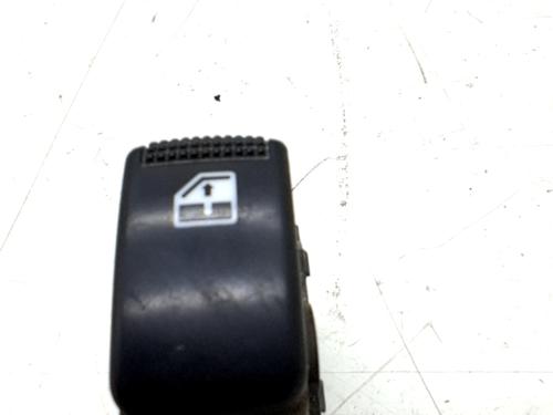 Used Right rear window switch KIA SORENTO I (JC) 2.5 CRDi (170 hp) 31609898