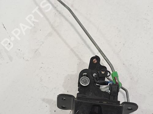 Tailgate lock KIA SPORTAGE II (JE_, KM_) 2.0 i 16V | BP25737447C101