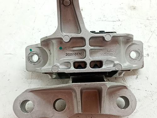 Used Gearbox mount Gearbox mount MG MG HS (AS33) 1.5 T PHEV (339 hp) 39741739 39741739