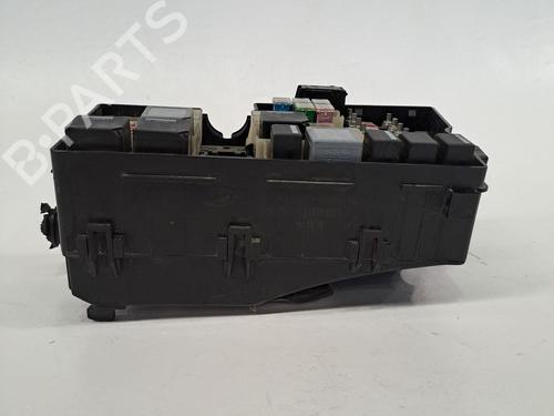 Used Fuse box FORD KUGA I 2.0 TDCi (136 hp) 23371499