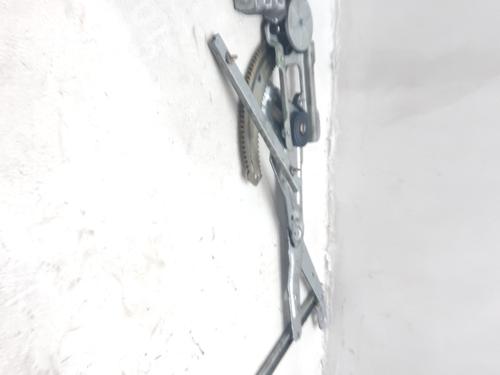 Used Front right window mechanism Front right window mechanism SUBARU FORESTER (SG_) 2.0 X AWD (SG5) (158 hp) 33764277 33764277