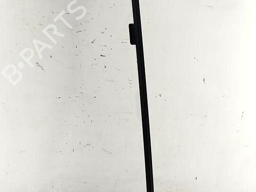 Used Roof bar Roof bar CHEVROLET CAPTIVA (C100, C140) 2.0 D (150 hp) 35752766 35752766
