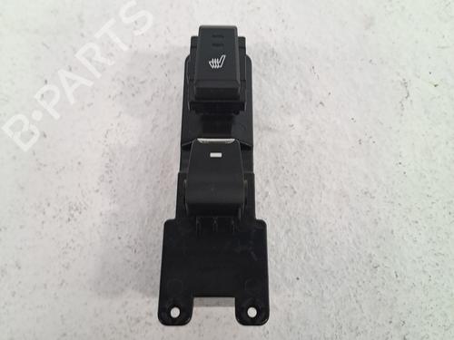 Used Right rear window switch HYUNDAI TUCSON (TL, TLE) 1.6 CRDi (116 hp) 26381803
