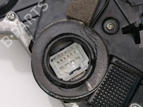 Used Front right lock LEXUS IS II (_E2_) 200d (ALE20_, ALE20R) (150 hp) 23651969
