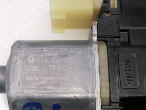 Left front window motor FORD FIESTA VI (CB1, CCN) 1.5 TDCi | BP23939917E21 
