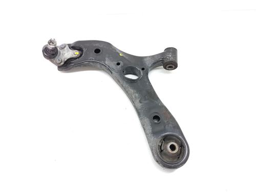 Querlenker links vorne für TOYOTA AURIS (_E18_) 1.6 (ZRE181_, ZRE185_, ZRE185R, ZRE181R) (132 hp) 27174802