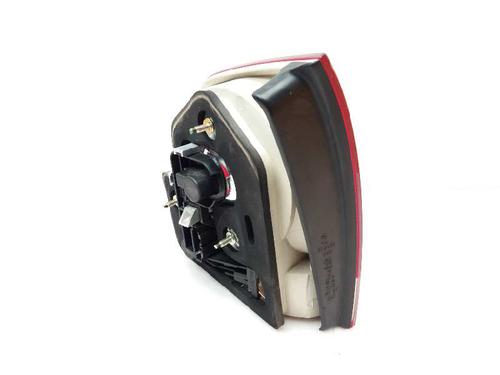 Achterlicht links VW TOUAREG (7LA, 7L6, 7L7) 2.5 R5 TDI | BP23649852C34 