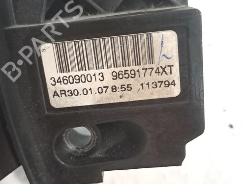 Steering wheel controls CITROËN C4 Grand Picasso I (UA_) 2.0 HDi 138 | BP26492132E15 