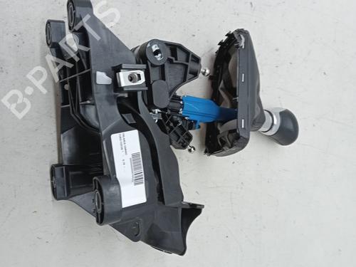 Used Gear lever FORD FOCUS IV (HN) 1.5 EcoBlue (120 hp) 23351261