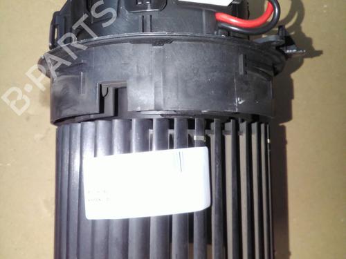 Used Heater blower motor NISSAN LEAF (ZE1) Electric (150 hp) 23364983