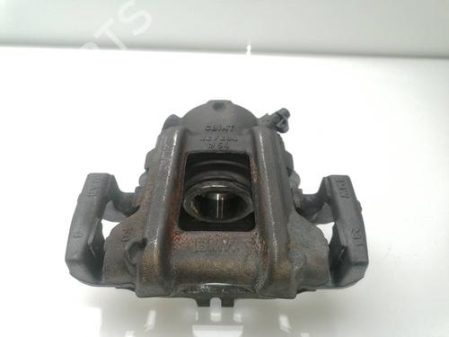 Used Right front brake caliper BMW 1 (F21) 116 d (116 hp) 23939201