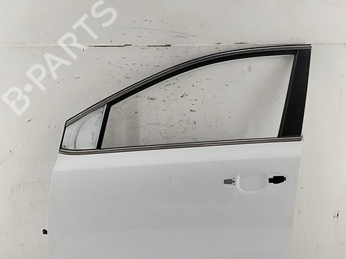 Used Left front door Left front door 38749244 38749244