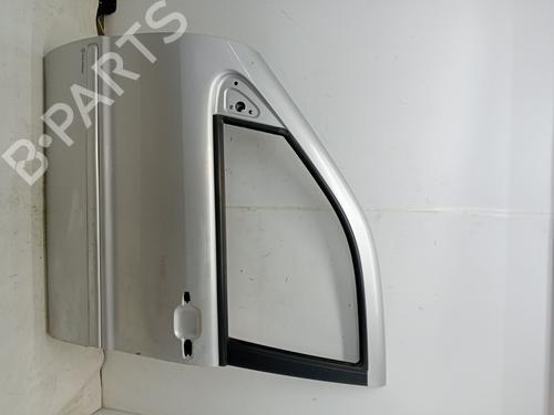 Used Left front door MERCEDES-BENZ M-CLASS (W163) ML 270 CDI (163.113) (163 hp) 23353350