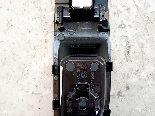 Right rear window switch OPEL ASTRA L (OV5) 1.2 (FPHNSL, FPHNSR) | BP35721653I28 - Image 3