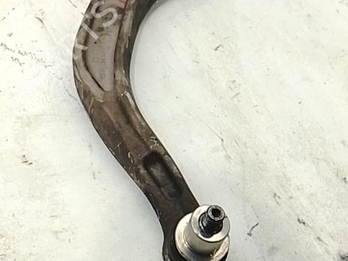 Bras de suspension avant droit Bras de suspension avant droit 38989625 38989625