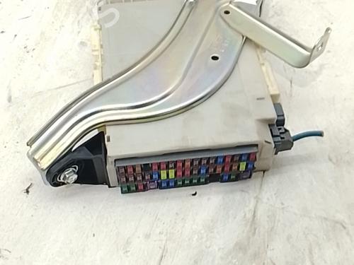 Fuse box LEXUS IS III (_E3_) 300h (AVE30_, AVE30R) | BP38990900E1 - Image 2