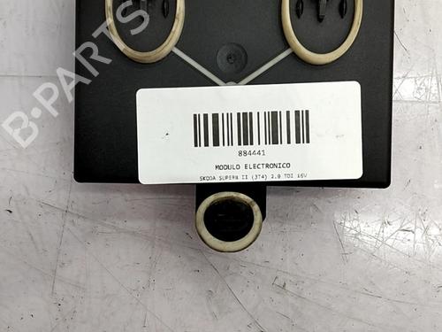 Used Electronic module Electronic module SKODA SUPERB II (3T4) 2.0 TDI (140 hp) 33768866 33768866