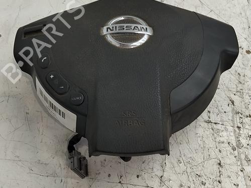 driver-airbag-nissan-nv200-evalia-bus-2010-40119488 main image