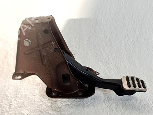 Pédale de frein AUDI TT (8J3) 2.0 TFSI (200 hp) 31966351