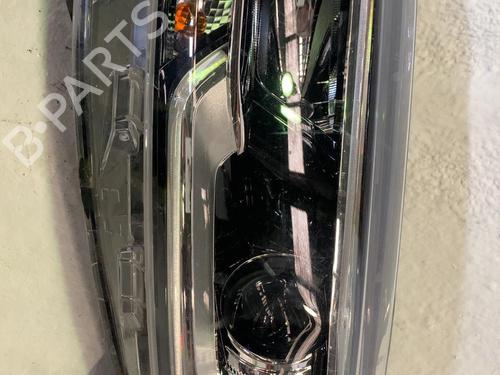 Venstre forlygte Venstre forlygte RENAULT KADJAR (HA_, HL_) 1.3 TCe 140 (HLNB, HLN1) (140 hp) 33767432 33767432