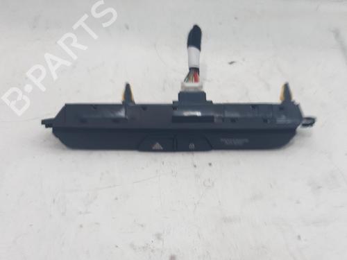Used Warning switch Warning switch KIA STONIC (YB) 1.0 T-GDi Eco-Dynamics+ (101 hp) 33762895 33762895