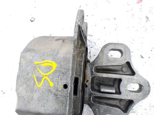 Used Engine mount Engine mount BMW X1 (F48) sDrive 18 d (150 hp) 35977393 35977393