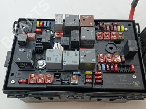 Used Fuse box OPEL ASTRA J Saloon 1.7 CDTI (69) (110 hp) 23344535
