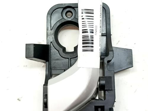 front-left-interior-door-handle-kia-stonic-yb-2017-32105270 main image