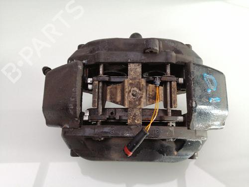 Used Left front brake caliper MERCEDES-BENZ S-CLASS (W220) S 320 CDI (220.026, 220.126) (197 hp) 23379209