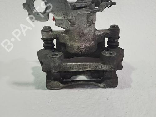 Right rear brake caliper TOYOTA AURIS (_E18_) 1.8 Hybrid (ZWE186_, ZWE186R) | BP24445373M106