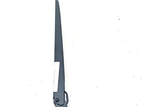 Used Front windshield wiper arm OPEL CORSA F (P2JO) 1.2 MHEV (101 hp) 31210728