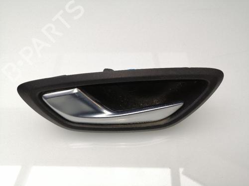 Venstre foran invendig håndtak RENAULT MEGANE IV Hatchback (B9A/M/N_) 1.2 TCe 130 (B9MR) (130 hp) 23404894