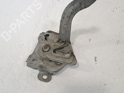 Used Hood lock SUZUKI GRAND VITARA II (JT, TE, TD) 1.9 DDiS All-wheel Drive (JT419, TD44, JB419WD, JB419XD,... (129 hp) 26192740