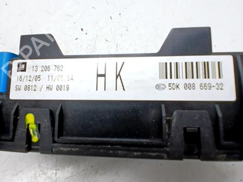 Fuse box OPEL ASTRA H GTC (A04) 1.6 (L08) | BP30337809E1 - Image 2