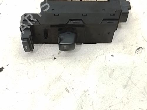 Used Right front window switch Right front window switch 38419420 38419420