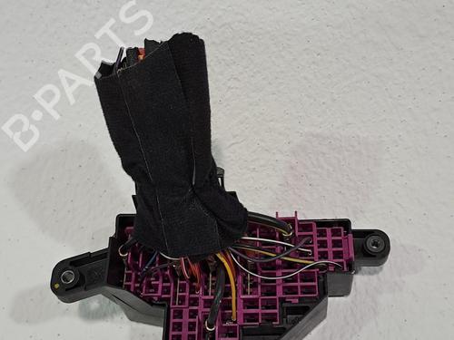 Fuse box VW GOLF V (1K1) 1.9 TDI | BP24402398E1 