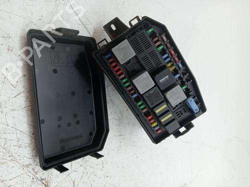 Used Fuse box JAGUAR X-TYPE I (X400) 2.0 D (130 hp) 23373422
