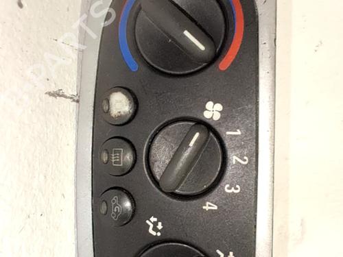 Used Climate control Climate control OPEL TIGRA TwinTop (X04) 1.3 CDTI (R97) (69 hp) 34210281 34210281