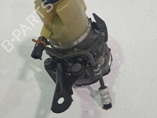 Used Steering pump RENAULT TRAFIC III Van (FG_) 1.6 dCi 95 (FGMJ, FGMR) (95 hp) 27274781