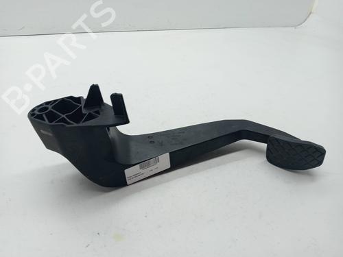 Pédale d'embrayage AUDI A4 B6 Avant (8E5) 3.0 (220 hp) 23352303