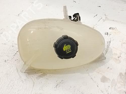 expansion-tank-smart-forfour-hatchback-453-2014-40548465 main image