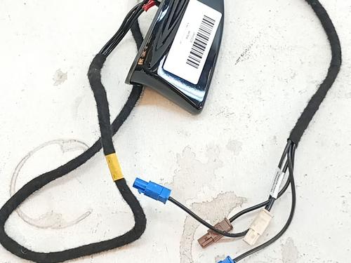 antennabase-renault-5-2024-39740257 main image